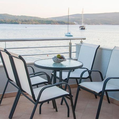 Beach Apartments Тиват Екстер'єр фото