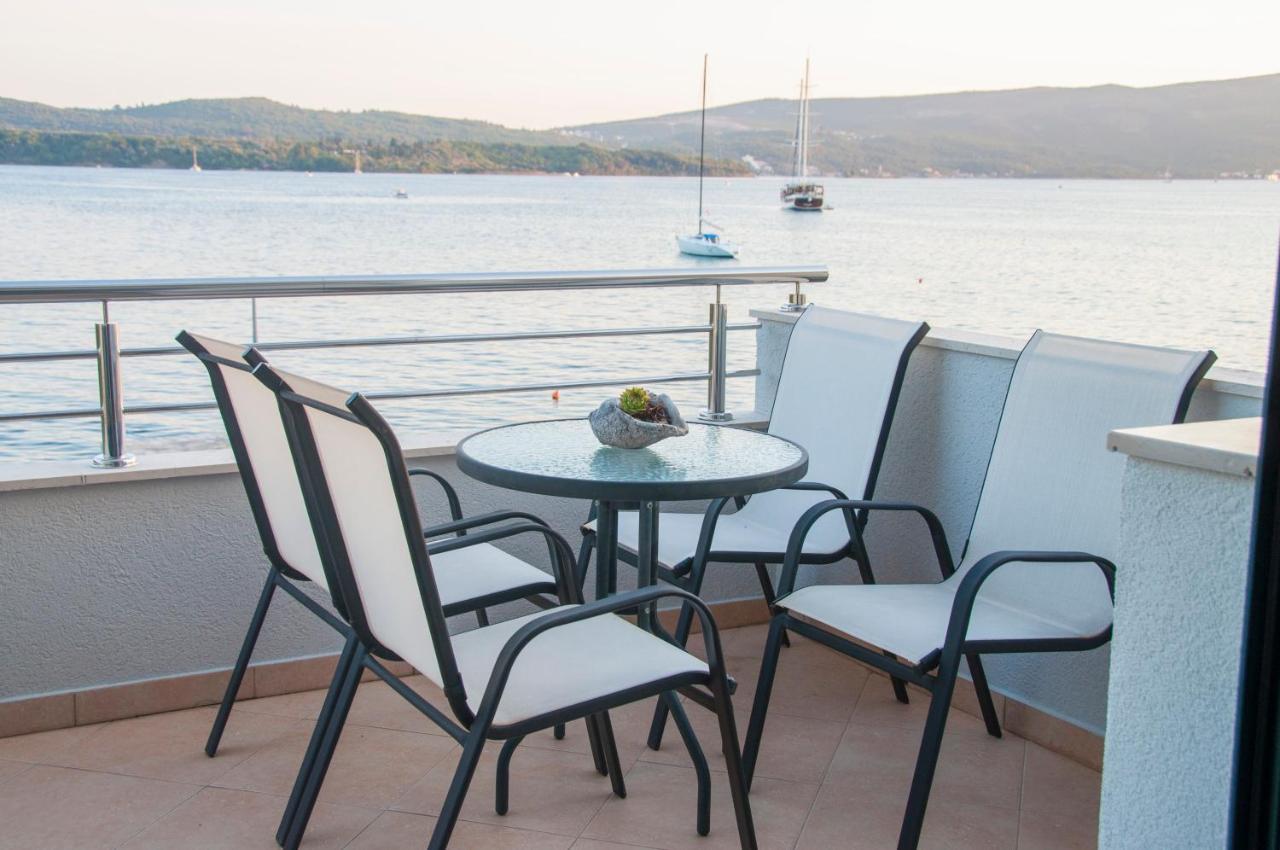Beach Apartments Тиват Екстер'єр фото